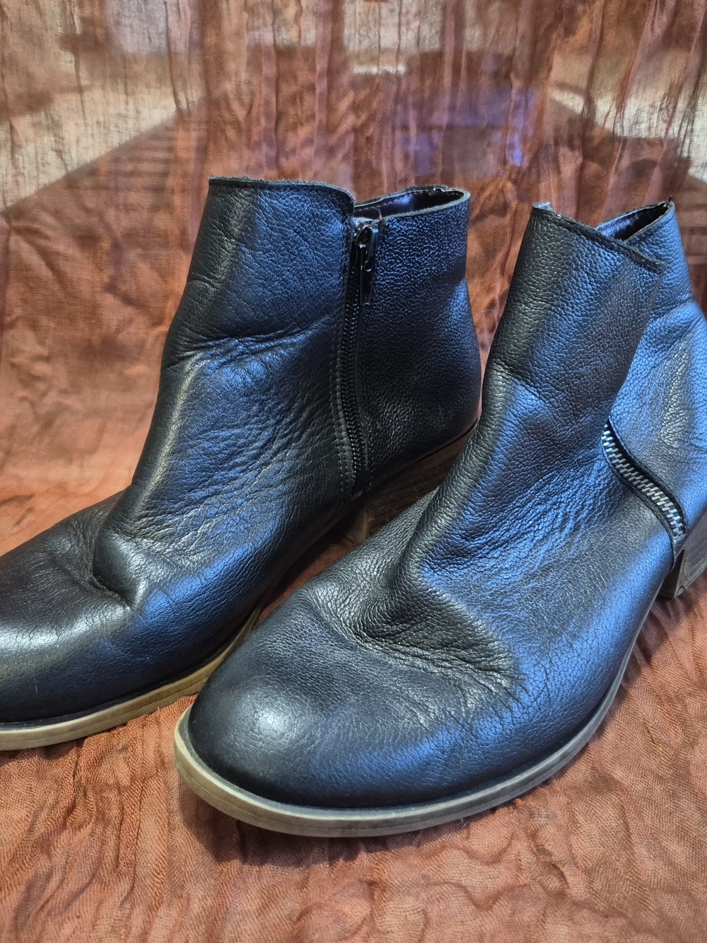 Leather Ankle Boots - Classic Zip Closure